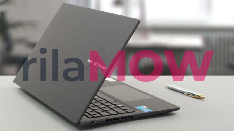 ASUS VivoBook 15 OLED laptop terbaik 2026 dengan layar OLED