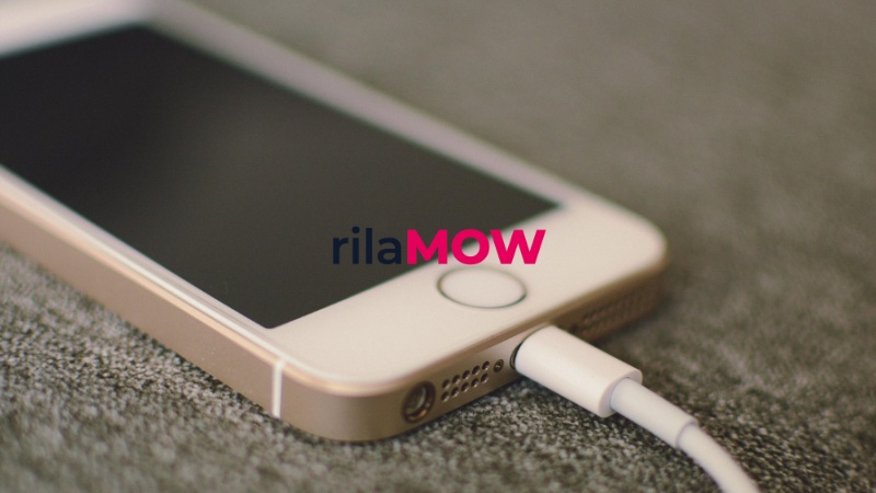 Tips menjaga kesehatan baterai smartphone saat menggunakan fast charging