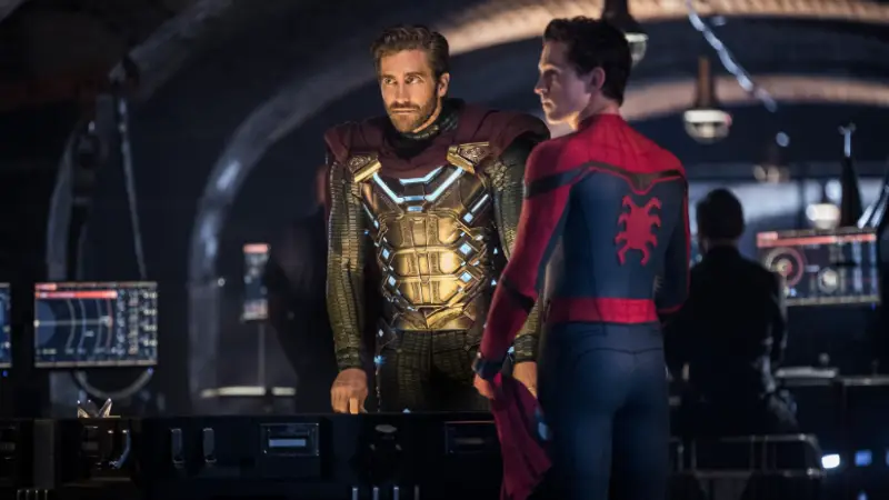 Poster Spider-Man Far From Home dengan Tom Holland